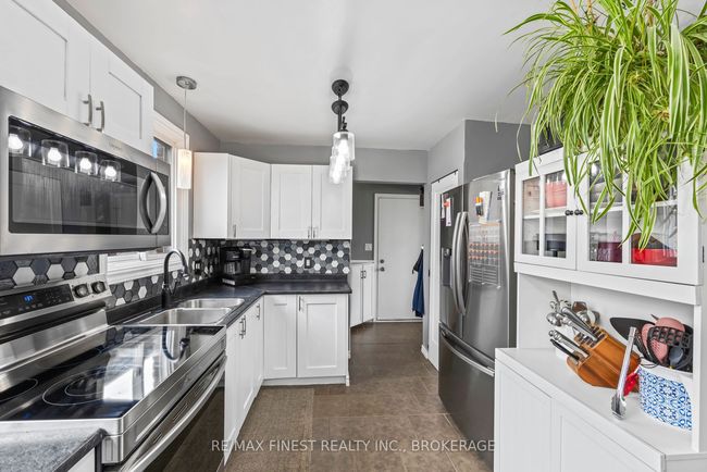 187 Wilson St, House other with 3 bedrooms, 3 bathrooms and 4 parking in Kingston ON | Image 25