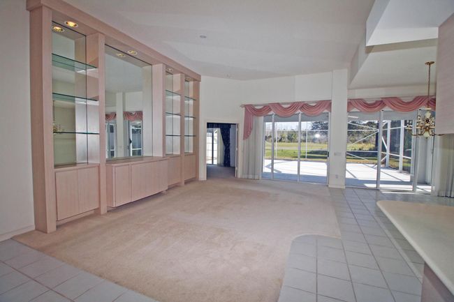 8048 Se Double Tree Dr, House other with 3 bedrooms, 2 bathrooms and null parking in Hobe Sound FL | Image 11