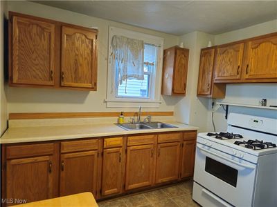 2024-2026 Oregon Avenue, Home with 2 bedrooms, 2 bathrooms and null parking in Steubenville OH | Image 2