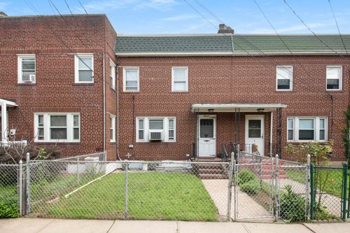 11 Veterans Ct, Bayonne, NJ, 07002-3517 | Card Image
