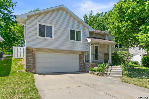 3072 S 35th Ave, Omaha, NE, 68105-3555 | Card Image