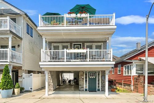 85 Delaware Ave, Long Beach, NY, 11561-1537 | Card Image