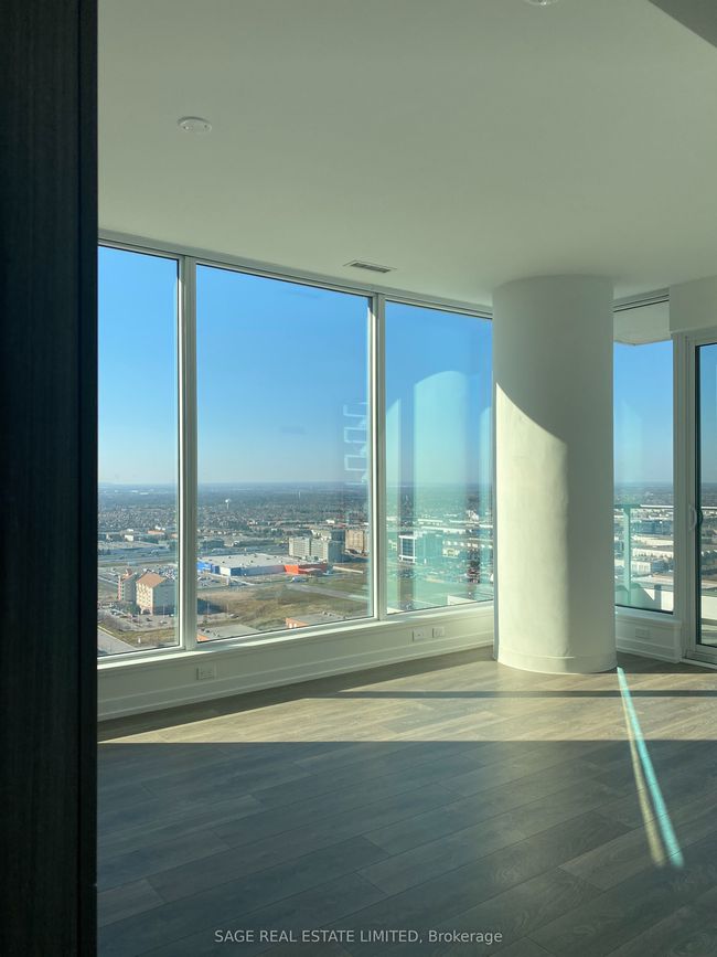 3210 - 5 Buttermill Ave, Condo with 2 bedrooms, 2 bathrooms and null parking in Vaughan ON | Image 9