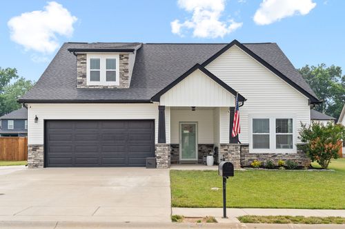 1081 Michaela Cir, Clarksville, TN, 37043-2586 | Card Image