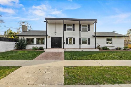 10228 Amestoy, Northridge, CA, 91325 | Card Image