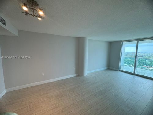 apt-1901-2101 Brickell Ave, Miami, FL, 33129-2117 | Card Image