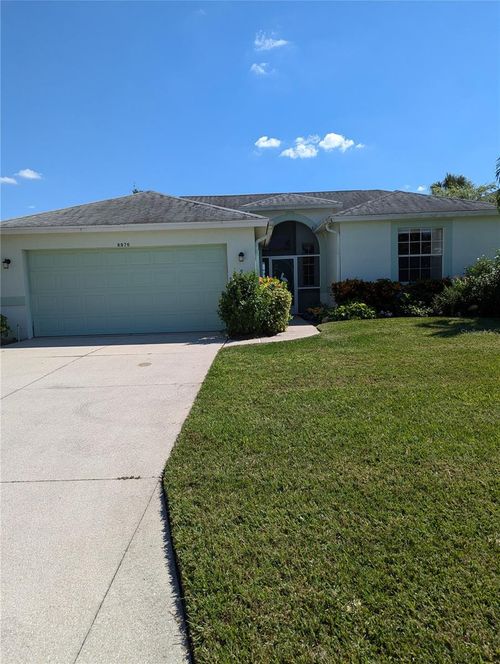 8976 Whitemarsh Ave, Sarasota, FL, 34238-3332 | Card Image