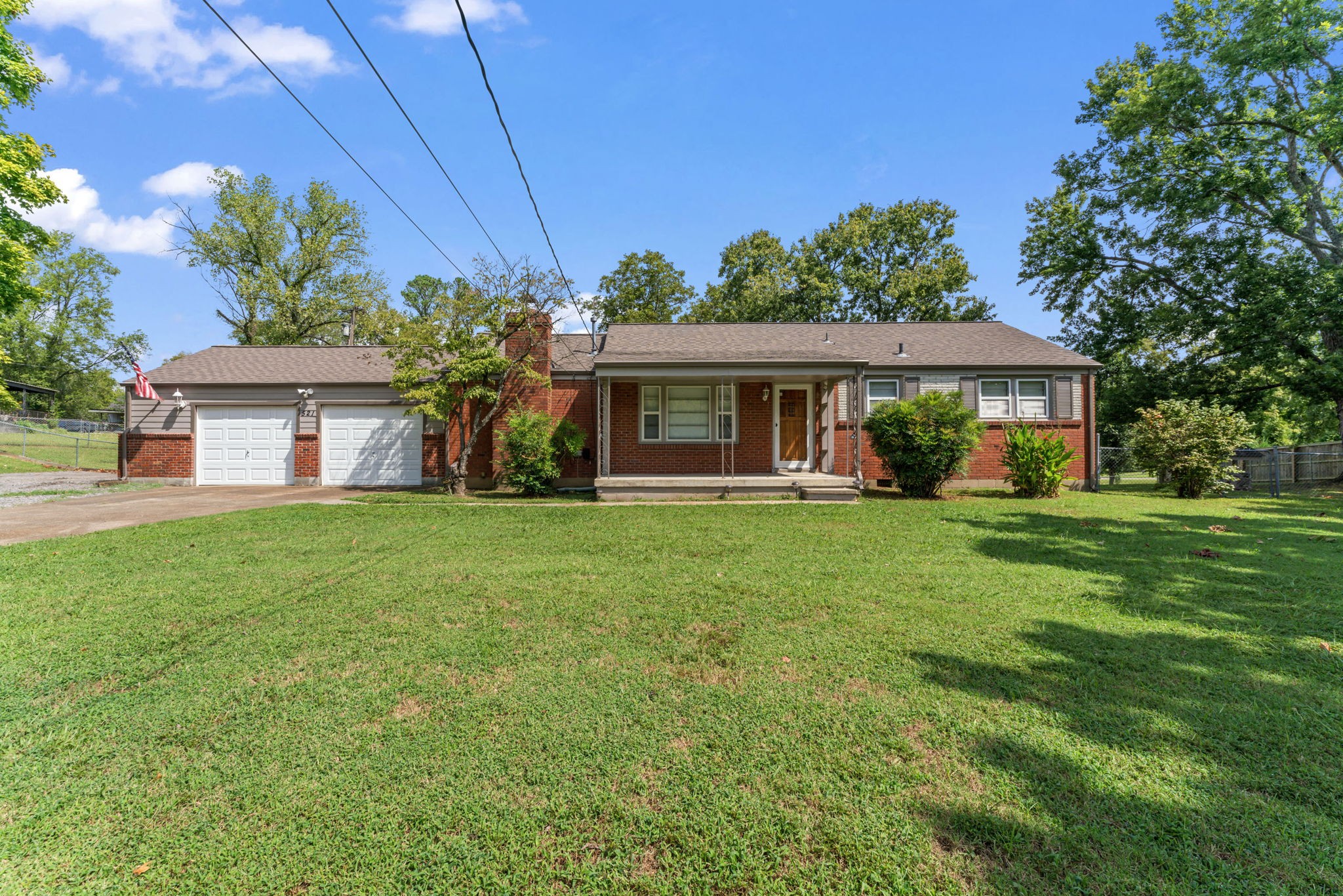 Vinson Dr, Nashville, TN 37217