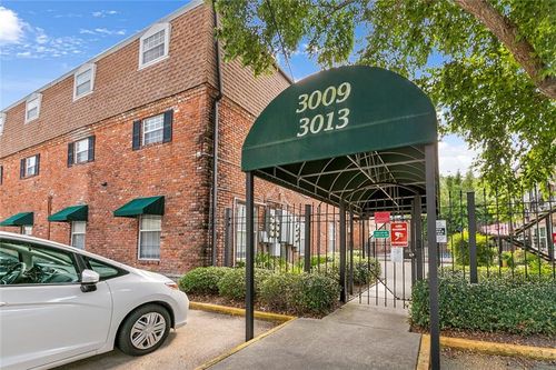 208-3013 Ridgelake Dr, Metairie, LA, 70002-4943 | Card Image