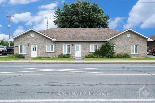 38-40 Queen St, Crysler, ON, K0A1R0 | Card Image