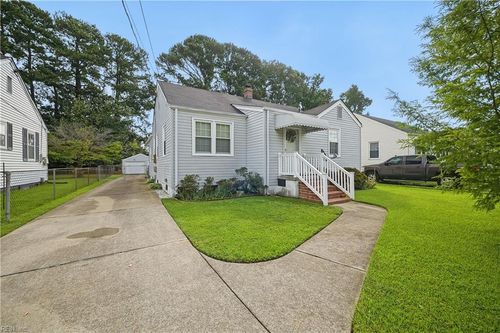 1514 Myrtle Ave, Chesapeake, VA, 23325-3828 | Card Image