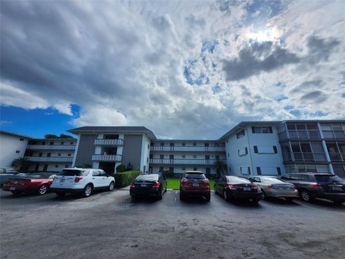 105-1201 Hillcrest Ct, Hollywood, FL, 33021-7890 | Card Image
