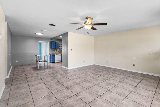 6208 Florida Cir E, House other with 2 bedrooms, 1 bathrooms and null parking in APOLLO BEACH FL | Image 5