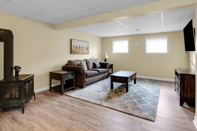 28 Cherry Ridge Blvd, House other with 4 bedrooms, 4 bathrooms and 4 parking in Fenwick ON | Image 17