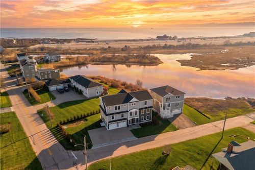 2 Sedge Ct, Narragansett, RI, 02882-5707 | Card Image