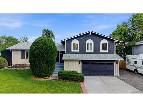8520 W Virginia Ave, Lakewood, CO, 80226-3054 | Card Image
