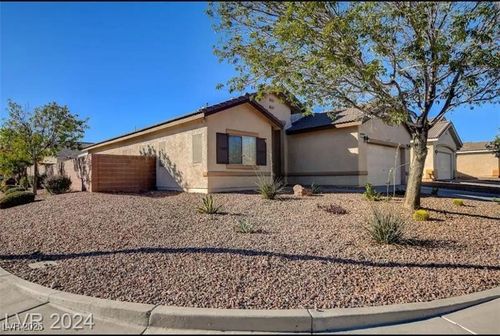4705 Cedar Ranch Ct, North Las Vegas, NV, 89031-2573 | Card Image