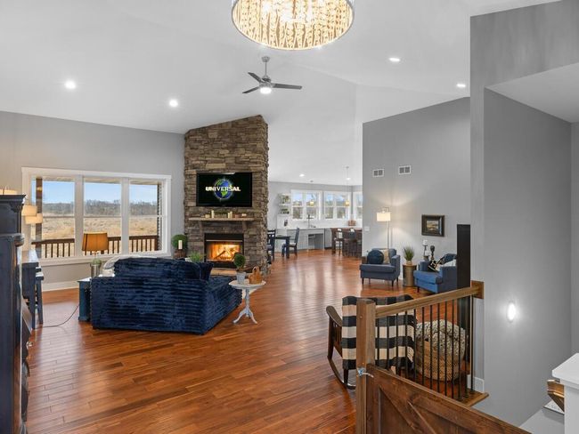 livingroom/greatroom | Image 18