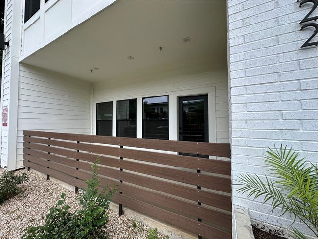 View of exterior entry | Image 36