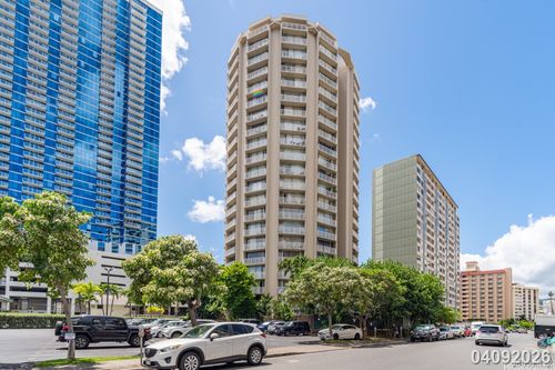 apt-2003-750 Amana St, Honolulu, HI, 96814-5023 | Card Image