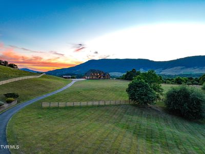 1101 Six Farm Road, House other with 5 bedrooms, 4 bathrooms and null parking in Tazewell VA | Image 2