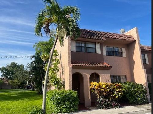 11-40 Madrid Ln, Davie, FL, 33324-5544 | Card Image