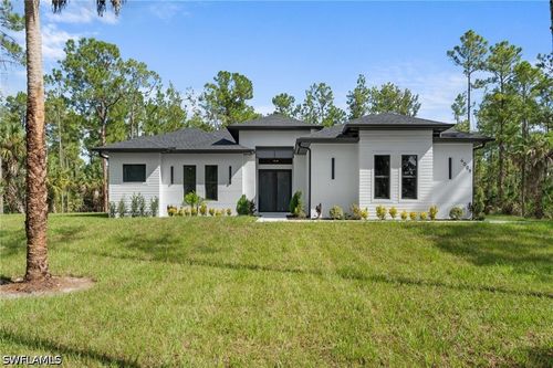 4009 8th Ave Ne, Naples, FL, 34120-9121 | Card Image