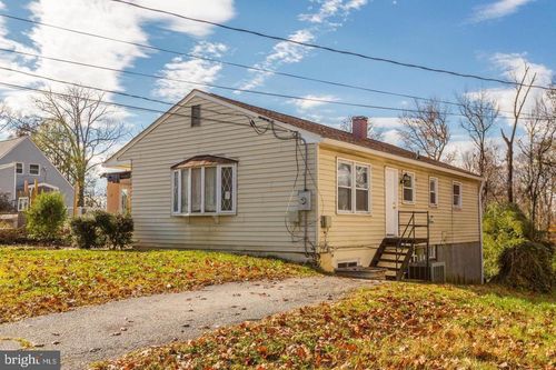 8920 57th Ave, BERWYN HEIGHTS, MD, 20740-4306 | Card Image