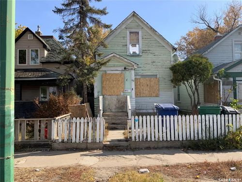120 Av F S, Saskatoon, SK, S7M1S8 | Card Image