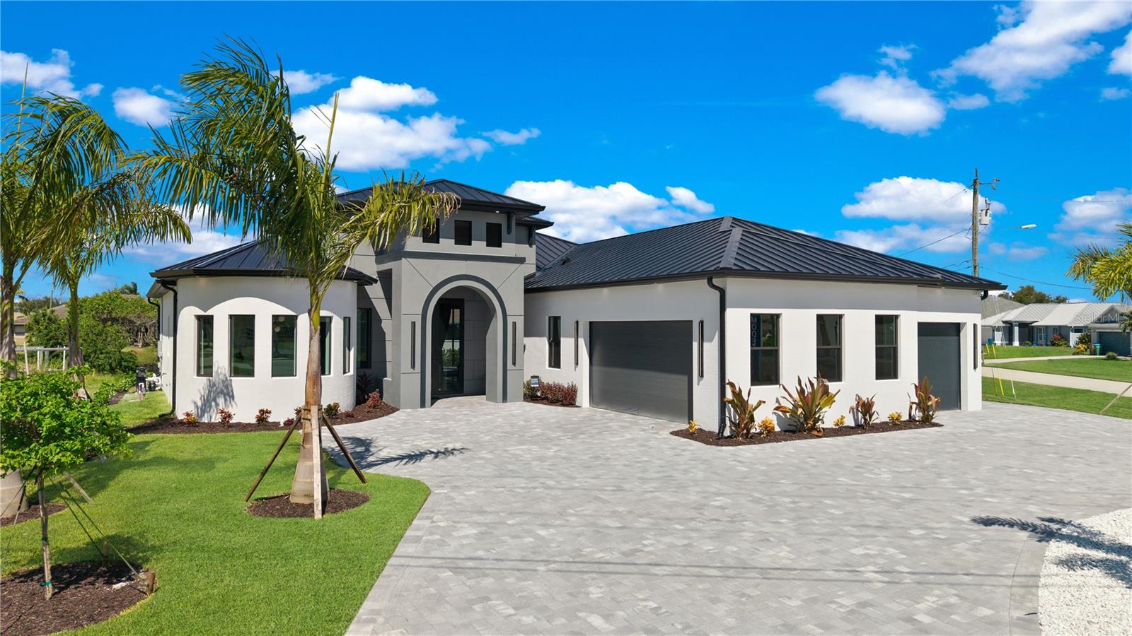 Residential in CAPE CORAL