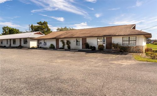 915 E Alfred St, TAVARES, FL, 32778-3401 | Card Image