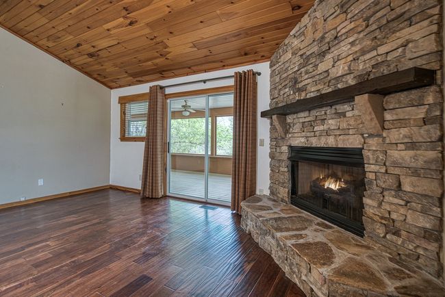 292 Holly Cove Cir, Home with 2 bedrooms, 3 bathrooms and null parking in Blairsville GA | Image 12