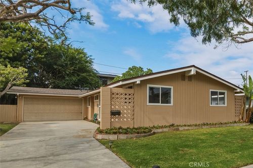 3205 Sonoma St, Torrance, CA, 90503-5944 | Card Image
