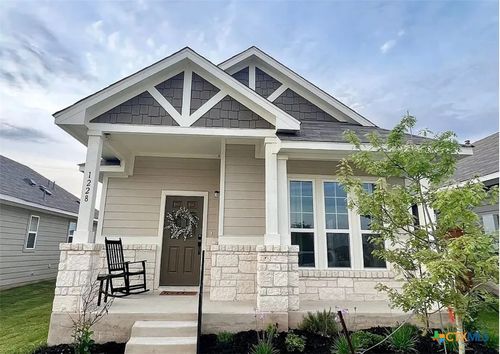 1228 Esplanade Pkwy, San Marcos, TX, 78666-4896 | Card Image