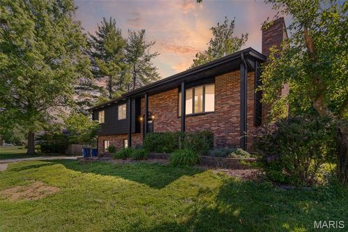 1908 Duke St, Edwardsville, IL, 62025-2648 | Card Image