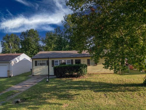 233 E Radio Ln, Arkansas City, KS, 67005-3904 | Card Image