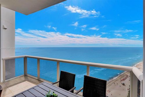 5104-18101 Collins Ave, Sunny Isles Beach, FL, 33160-3130 | Card Image