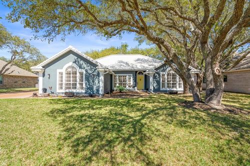 423 Augusta Dr, Rockport, TX, 78382-6948 | Card Image