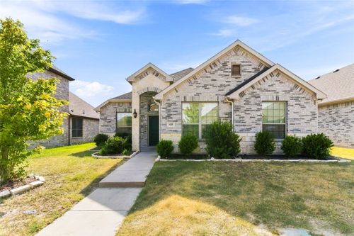 105 Finlee Ln, Red Oak, TX, 75154-1299 | Card Image