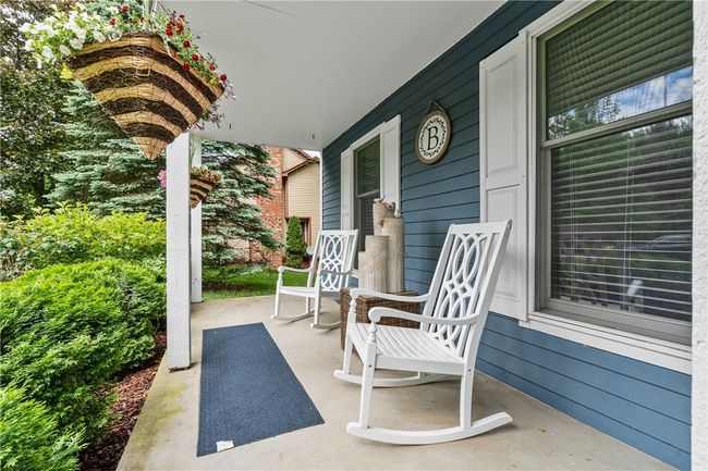 1157 Woodhill Dr, House other with 4 bedrooms, 3 bathrooms and 2 parking in Gibsonia PA | Image 4