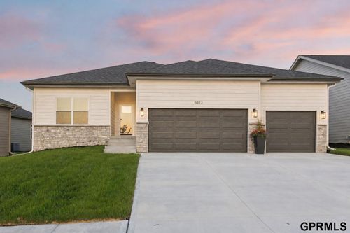6313 S 208th Ave, Elkhorn, NE, 68022-3455 | Card Image