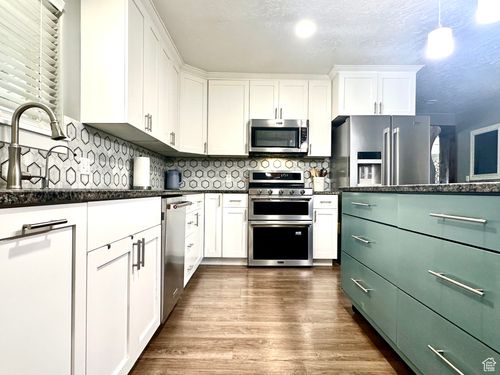 1674 E 1700 S, Naples, UT, 84078-6101 | Card Image
