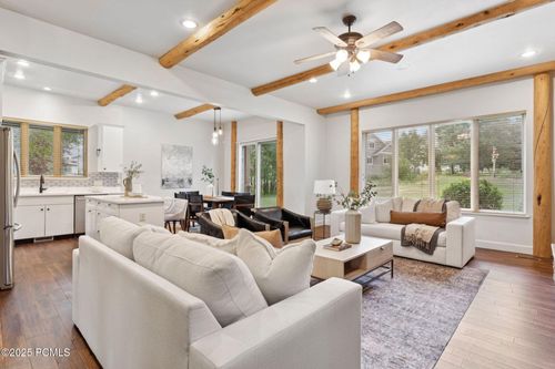 92 W Village Ct, Midway, UT, 84049-4800 | Card Image