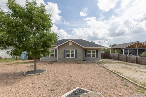 421 Cimarron, Spring Branch, TX, 78070-3804 | Card Image