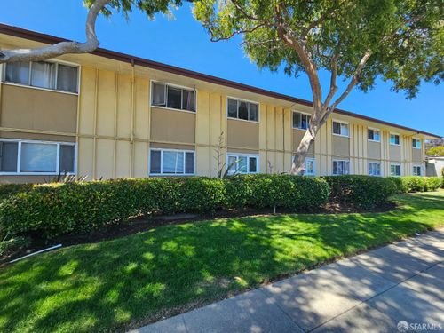 apt-104-3001 Los Prados St, San Mateo, CA, 94403-2057 | Card Image