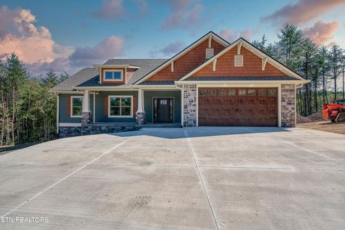 9106 Hebbertsburg Rd., Crab Orchard, TN, 37723 | Card Image