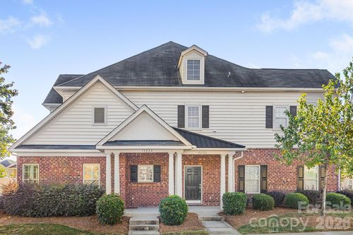 15224 Barossa Valley St, Charlotte, NC, 28277-4132 | Card Image