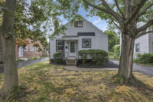 134 E Jeffrey Pl, Columbus, OH, 43214-1704 | Card Image