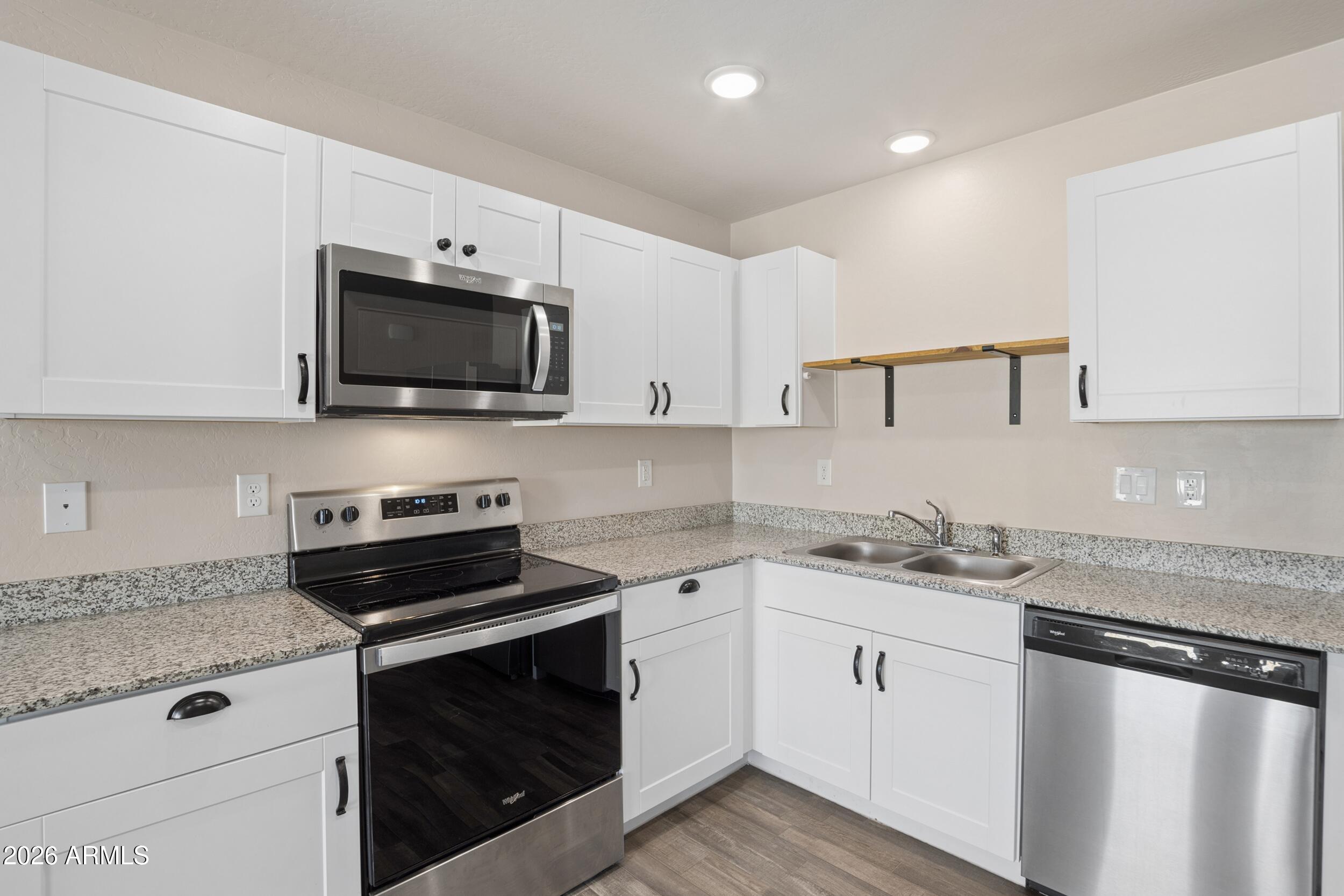 Residential in Wittmann 5