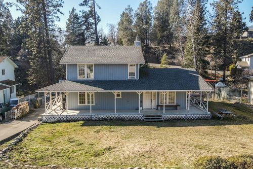 33 Kelso Avenue, Weaverville, CA, 96093 | Card Image